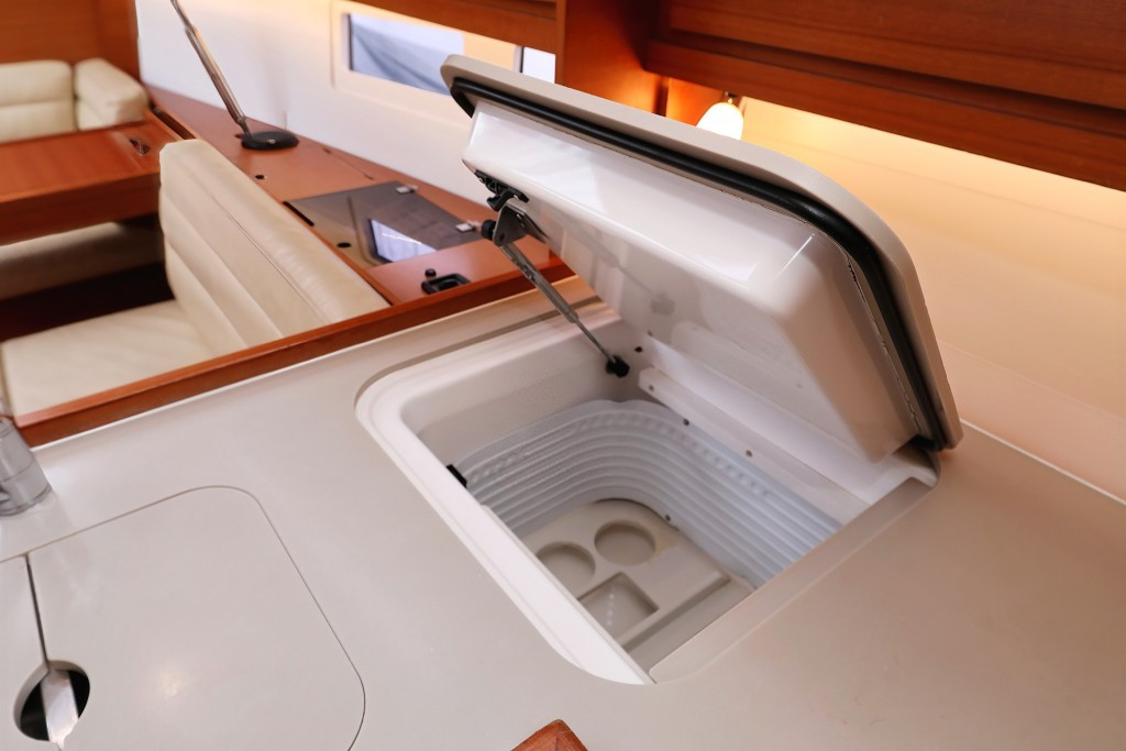 Yacht DUFOUR - 412 Grand Large "Fun 4 Friends"