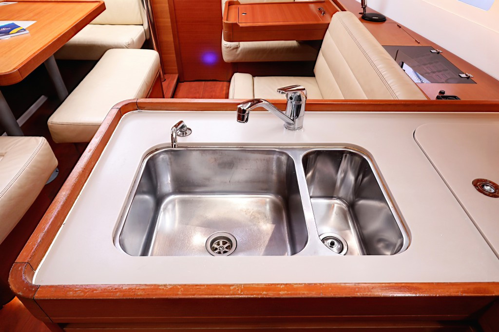 Yacht DUFOUR - 412 Grand Large "Fun 4 Friends"