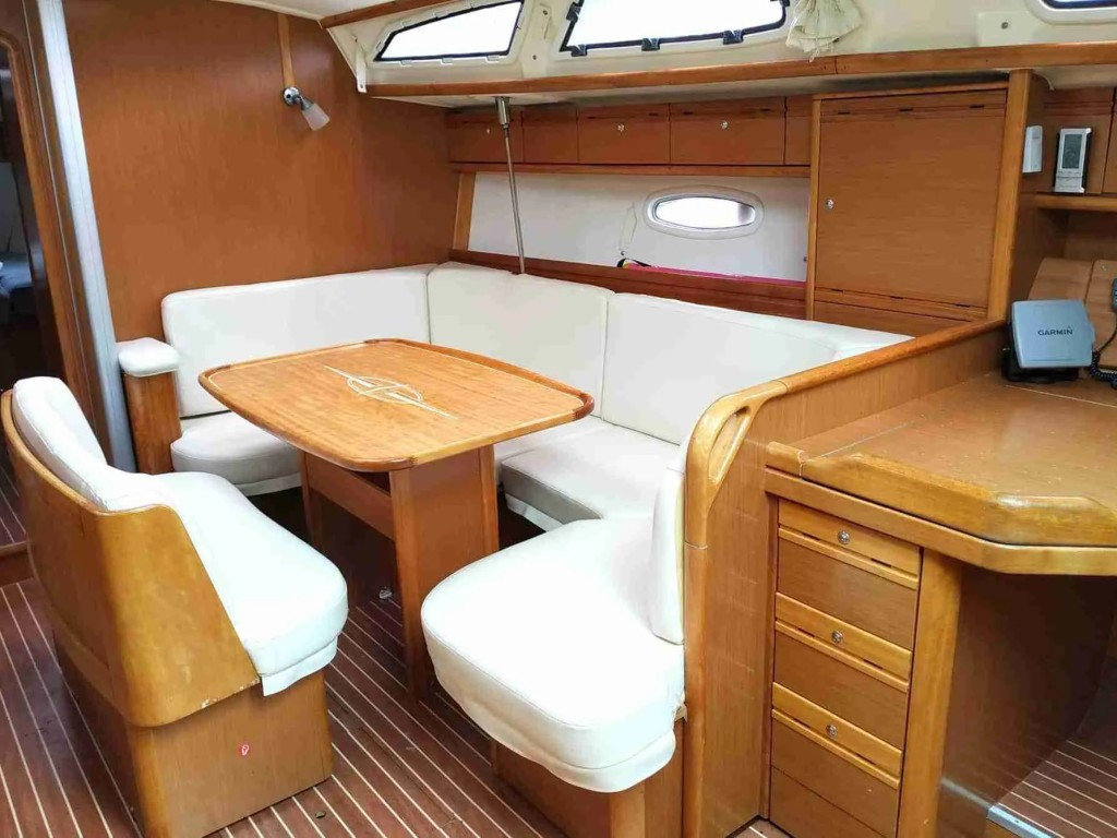 Yacht BAVARIA - Cruiser 40 "Springrose"