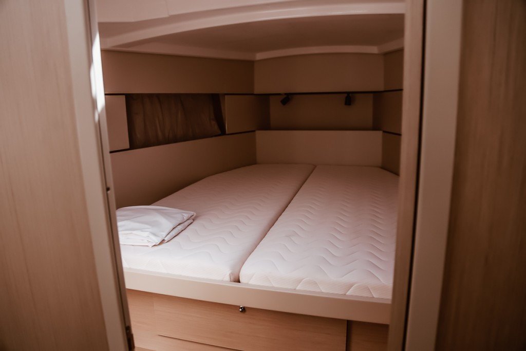 Yacht BENETEAU - Oceanis 38.1 "Sea Wolf"