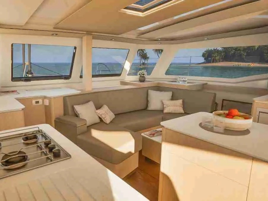 Yacht FOUNTAINE PAJOT - New 41 "Sea Eagle III"