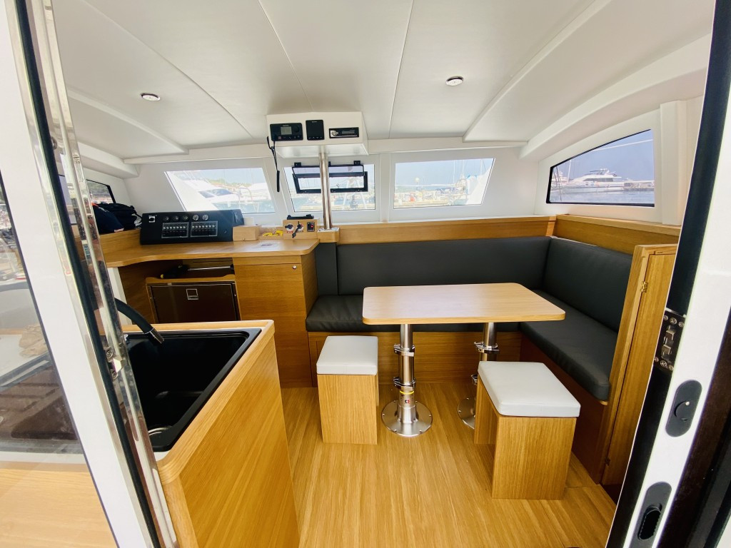 Yacht COMAR - C-Cat 37 "Altair"