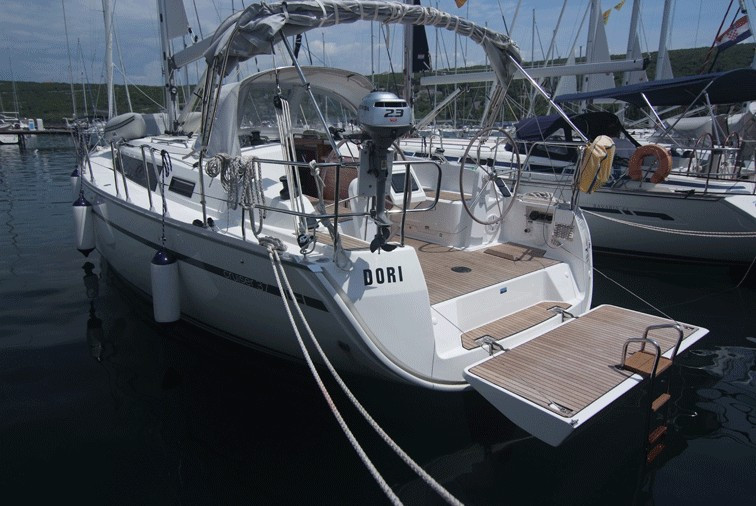 Yacht BAVARIA - Cruiser 37 "Dori"