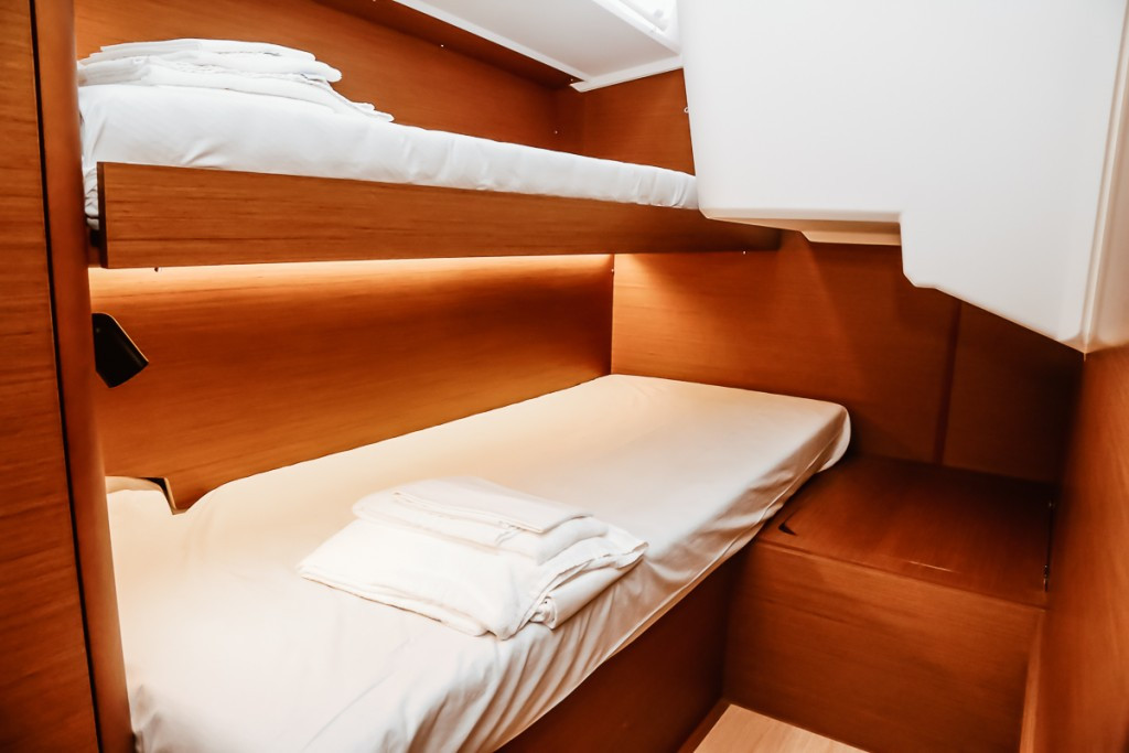 Yacht JEANNEAU - Sun Loft 47 "Sea Eagle"