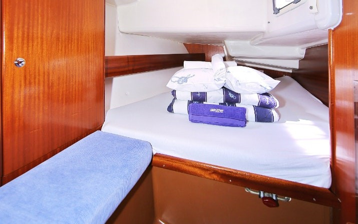 Yacht BAVARIA - 44 "Scorpion"