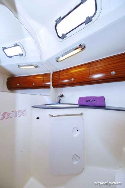 Yacht BAVARIA - 44 "Scorpion"