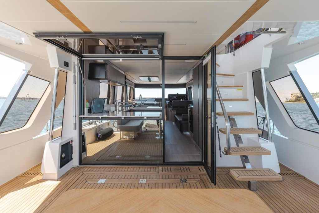 Yacht GREENLINE - 58 Fly "Seven Seas"