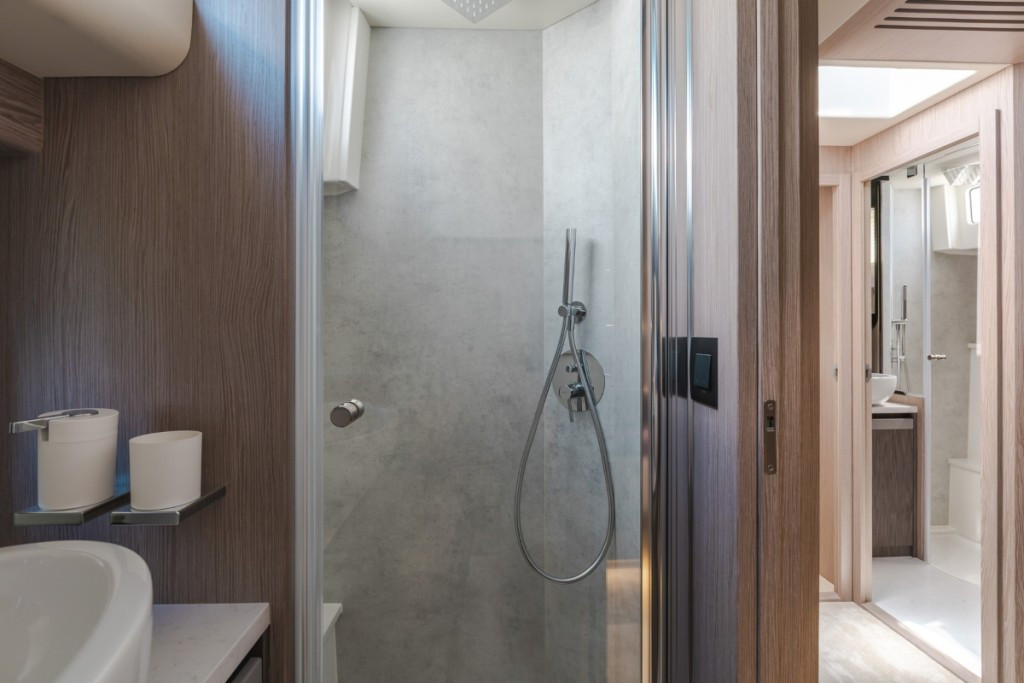 Yacht GREENLINE - 58 Fly "Seven Seas"