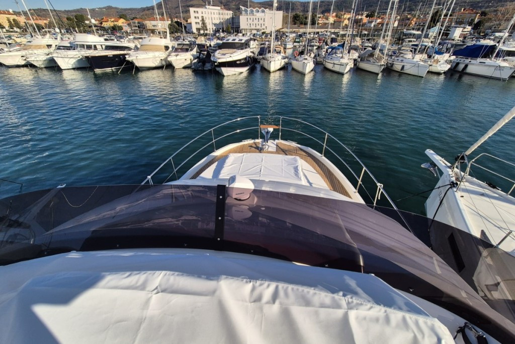Yacht BENETEAU - Swift Trawler 41 Fly "Swift Home"