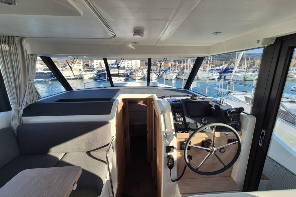 Yacht BENETEAU - Swift Trawler 41 Fly "Swift Home"