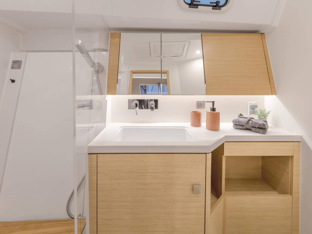 Yacht HANSE - 410 "Taja"