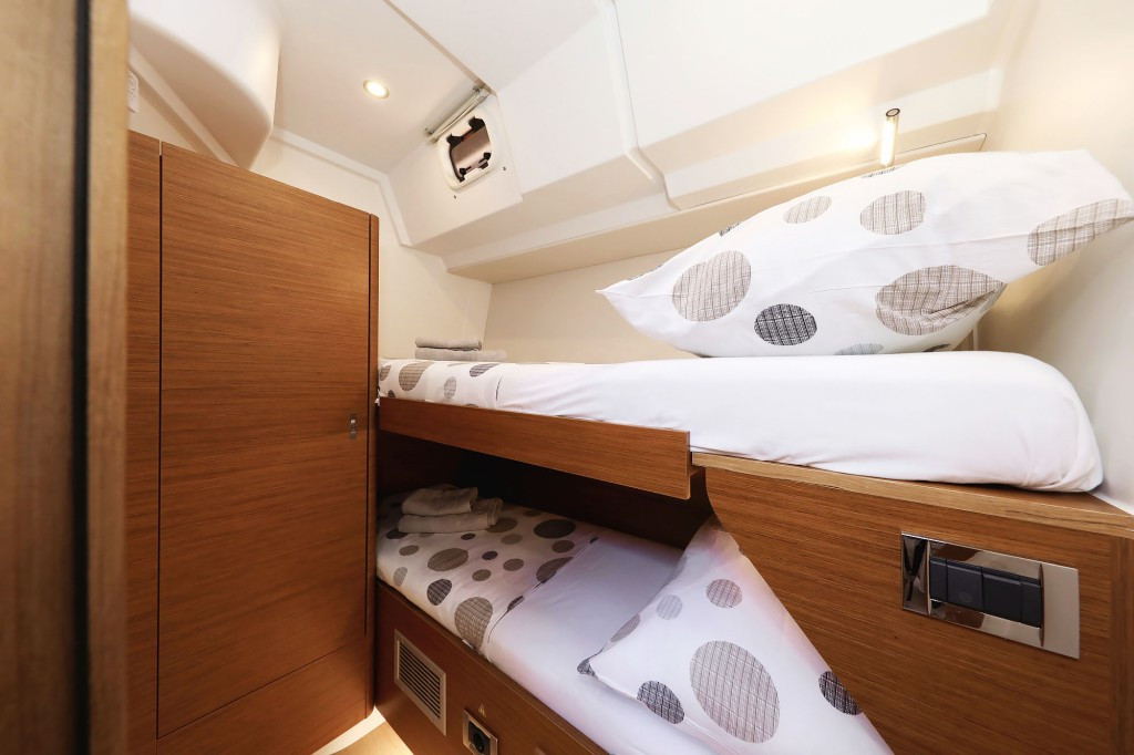 Yacht HANSE - 590 "Volare"