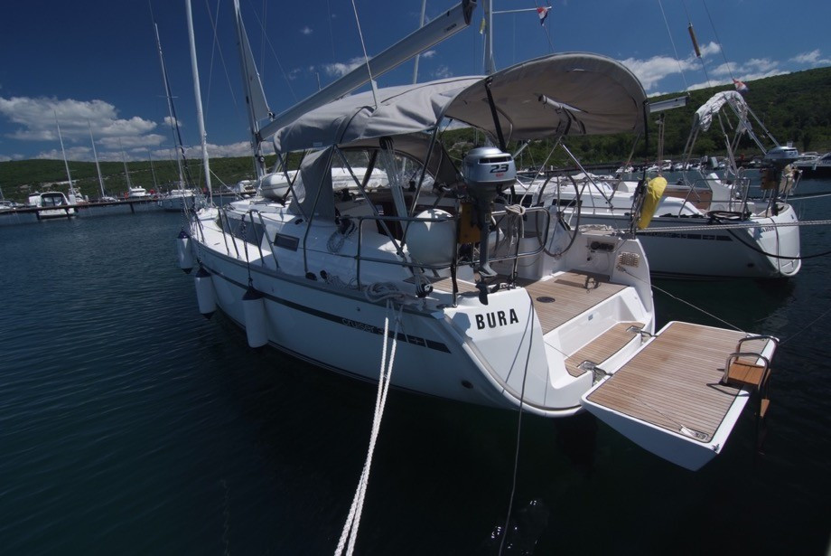 Yacht BAVARIA - Cruiser 37 "Bura"