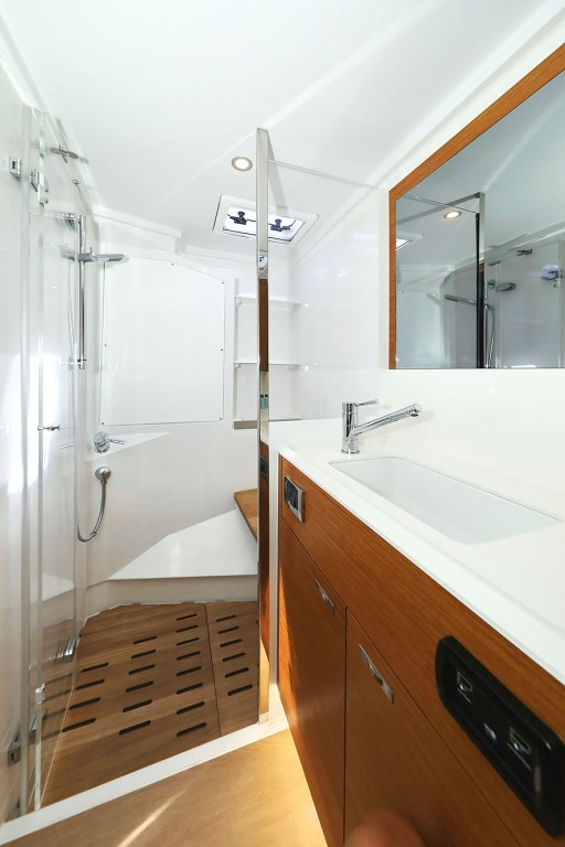 Yacht HANSE - 590 "Volare"