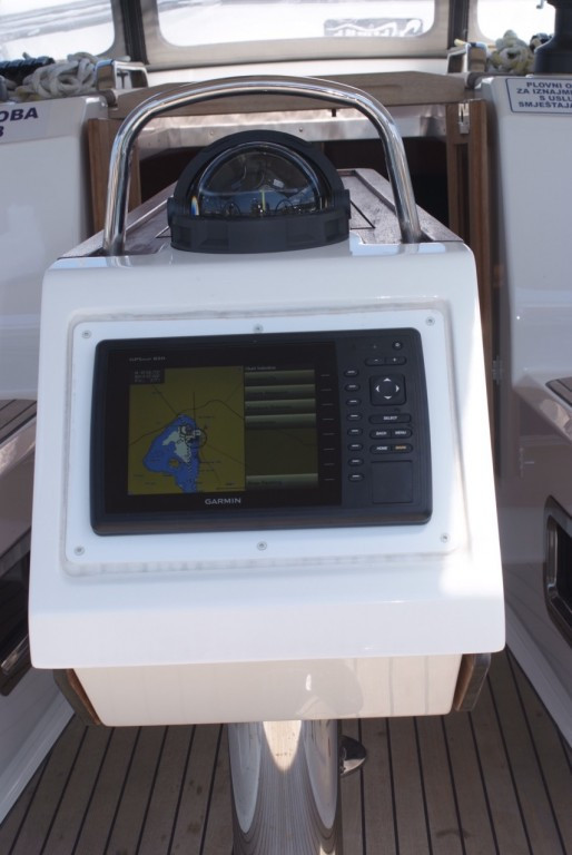 Yacht BAVARIA - Cruiser 37 "Bura"