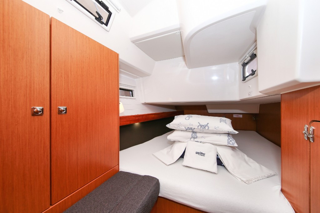 Yacht BAVARIA - Cruiser 41 "Morellina"