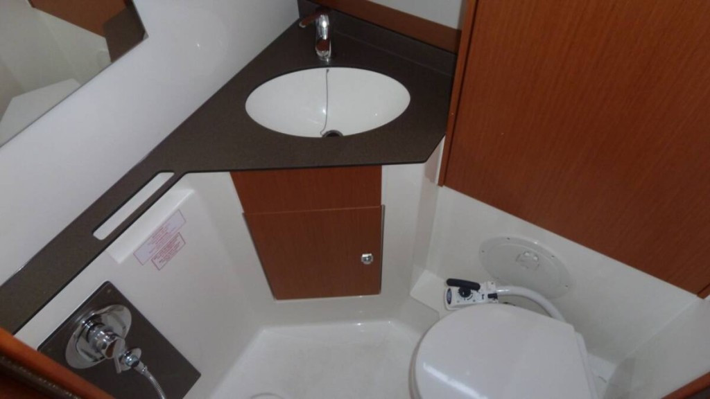 Yacht BAVARIA - Cruiser 46 "Protein"