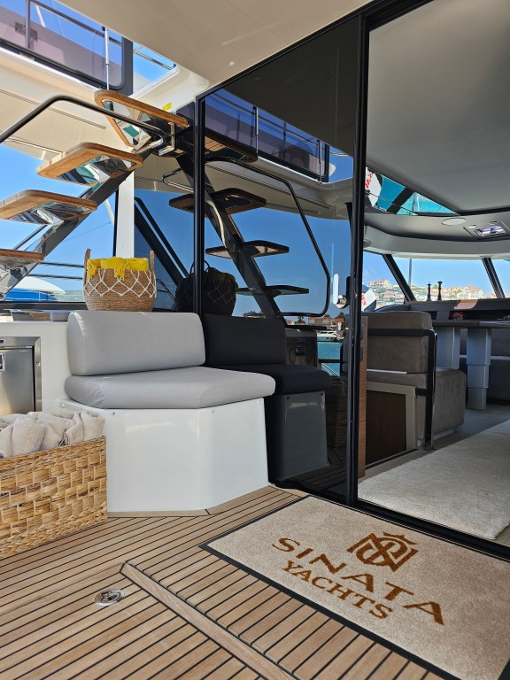 Yacht JEANNEAU - Prestige M48 "Diamond Si"