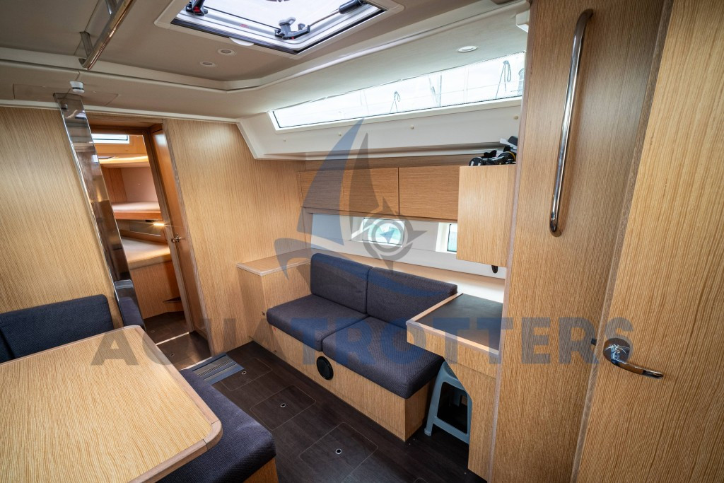 Yacht BAVARIA - C45 "Silver III"