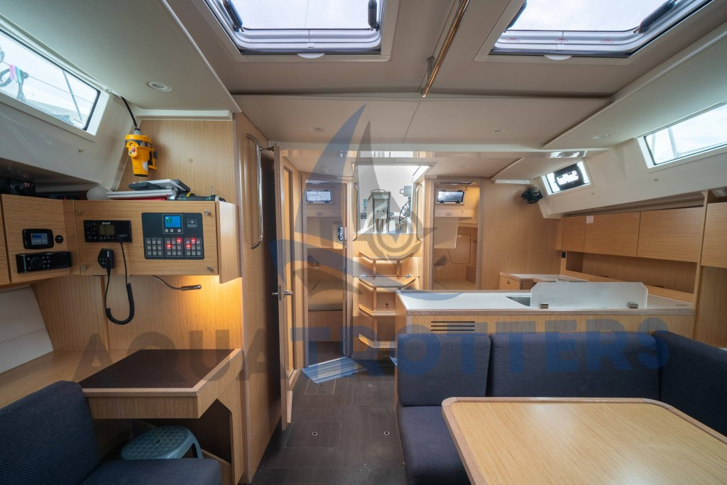 Yacht BAVARIA - C45 "Silver III"