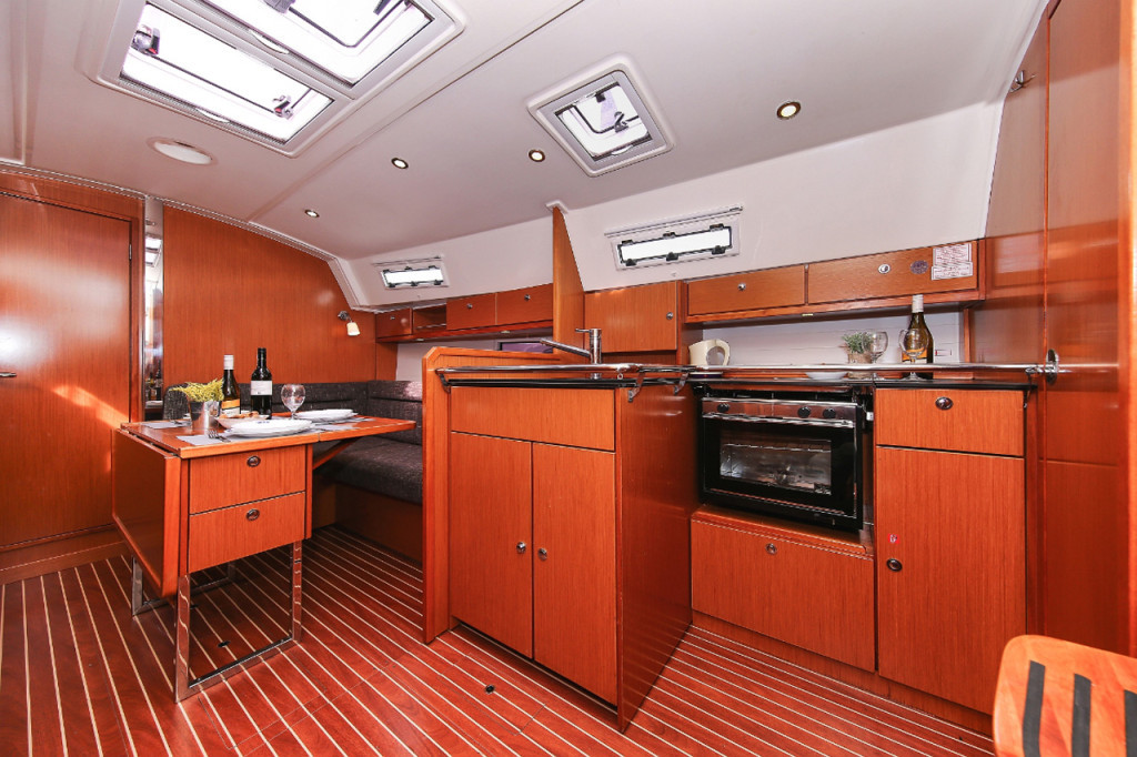 Yacht BAVARIA - Cruiser 36 "Wilma"