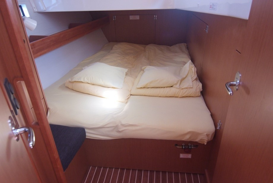 Yacht BAVARIA - Cruiser 45 "Vihor"