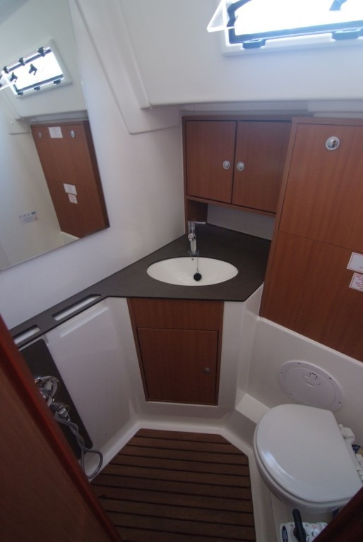 Yacht BAVARIA - Cruiser 45 "Vihor"