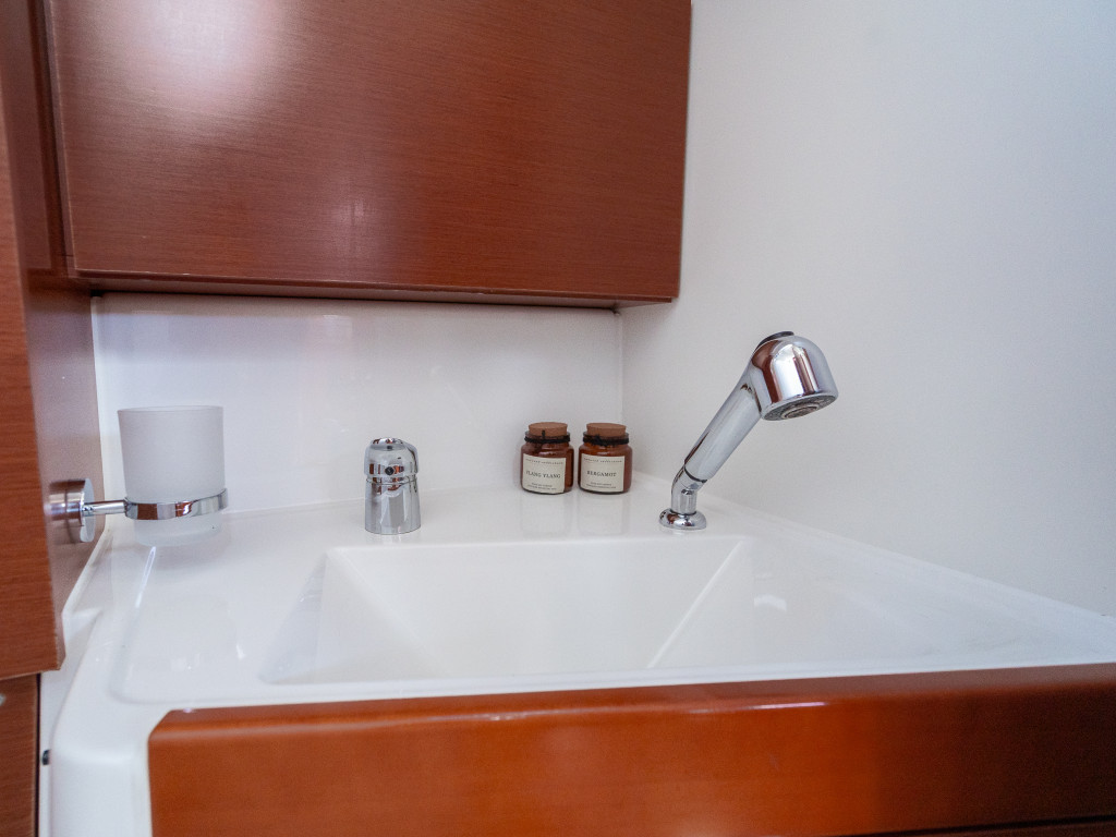 Yacht BENETEAU - Oceanis 38.1 "Hydra"