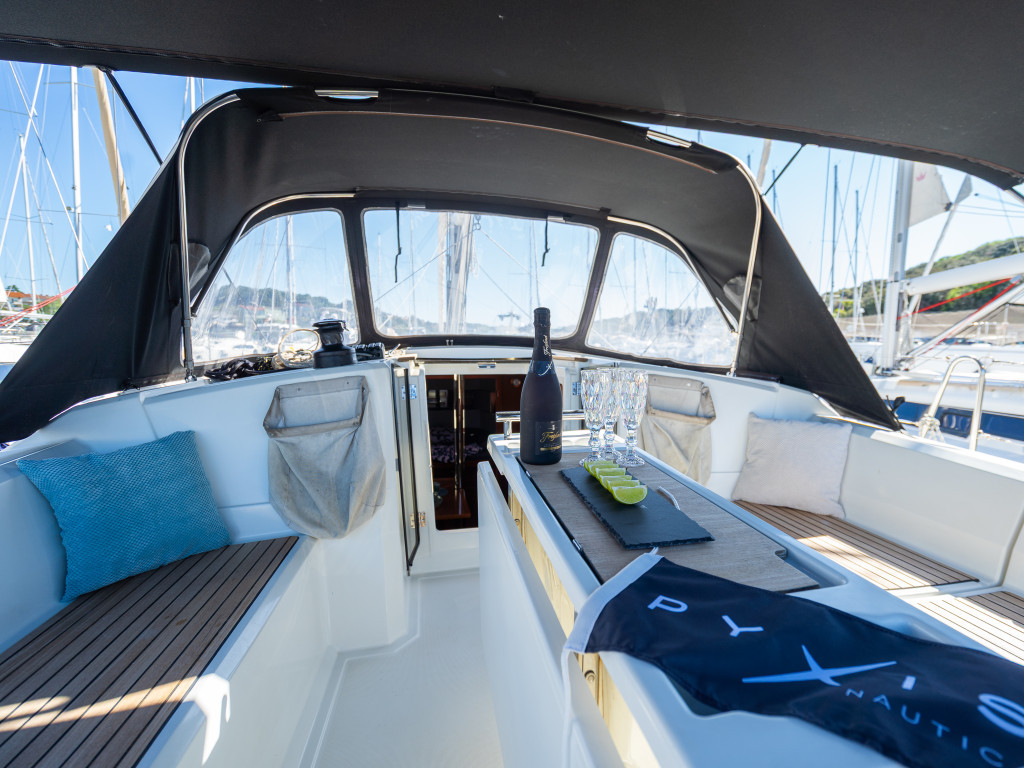 Yacht BENETEAU - Oceanis 38.1 "Hydra"