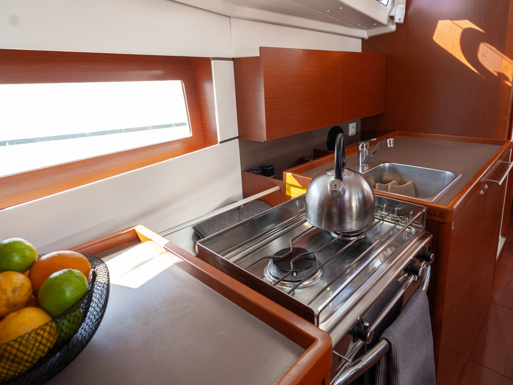 Yacht BENETEAU - Oceanis 38.1 "Hydra"