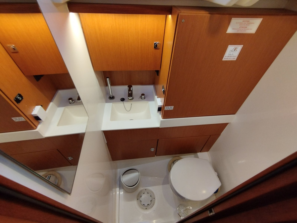 Yacht BAVARIA - C45 "Carpe  Diem"