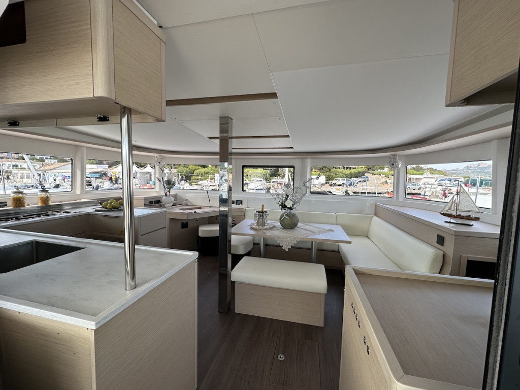 Yacht LAGOON - 46 "Westerlund"