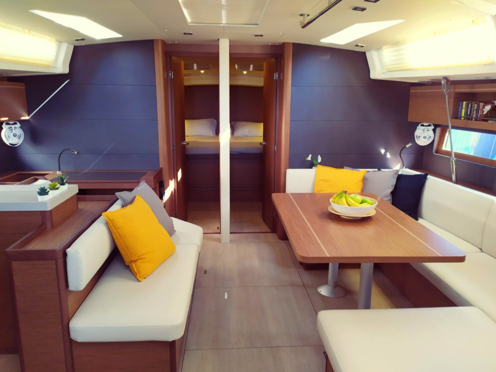 Yacht BENETEAU - Oceanis 51.1 "Infinity"