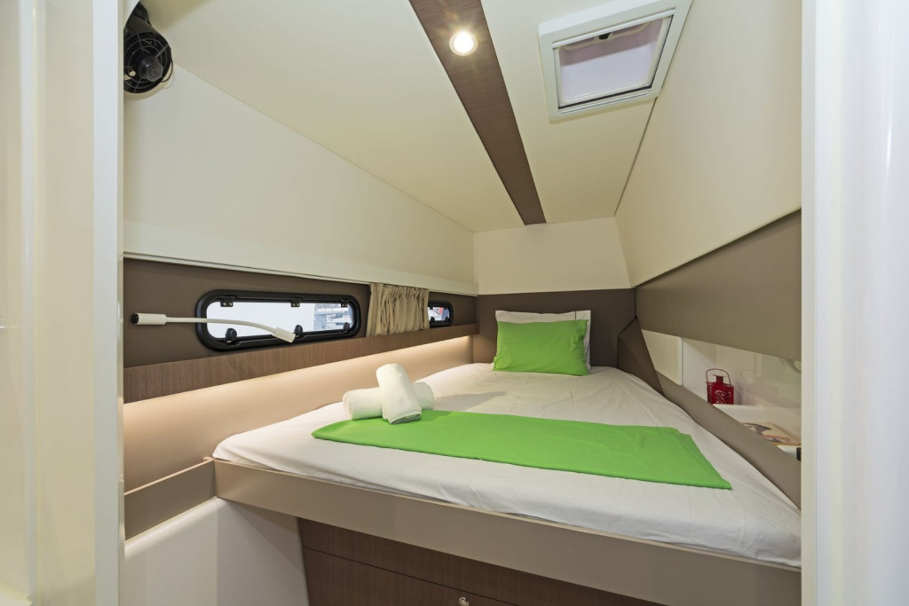 Yacht CATANA - Bali 4.1 "Golden Waters"