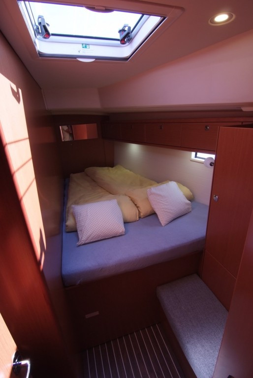 Yacht BAVARIA - Cruiser 46 "Garbin"