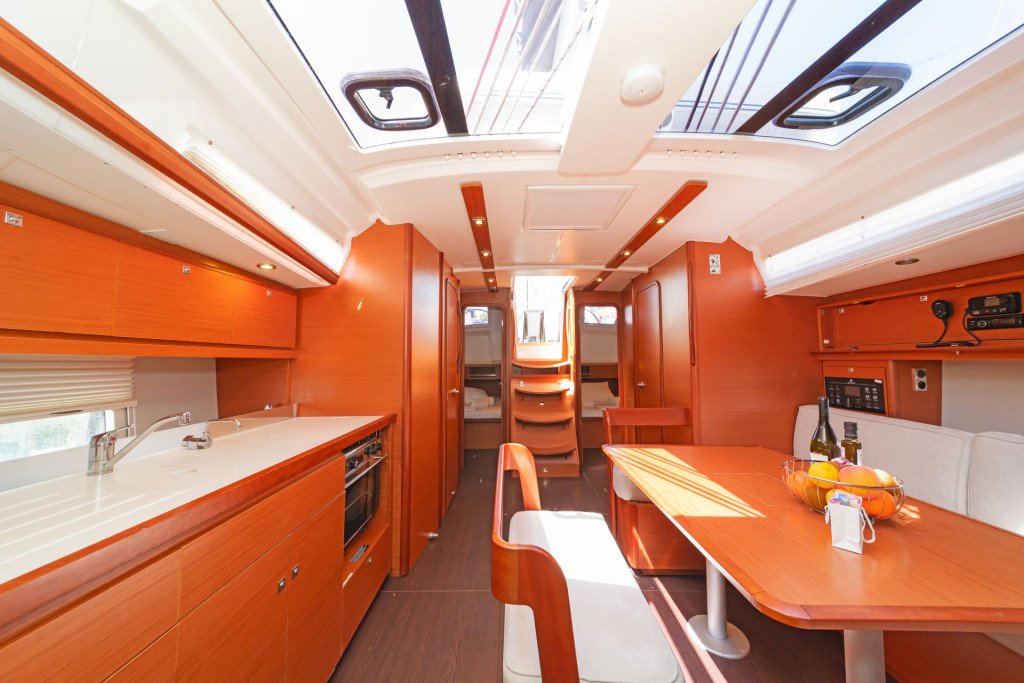 Yacht DUFOUR - 430 Grand Large "Ocean Whisper"