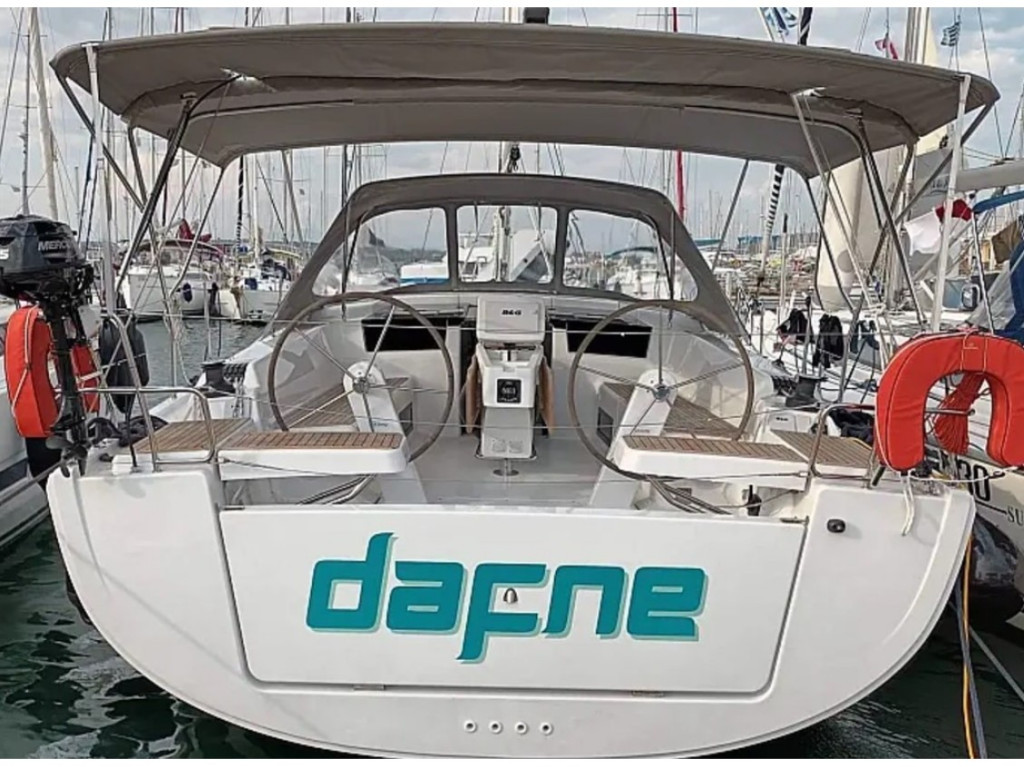 Yacht HANSE - 418 "Dafne"
