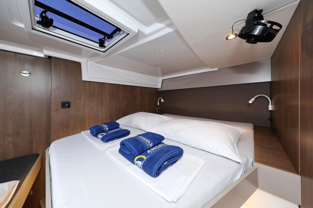 Yacht CATANA - Bali Catspace "Ocean Office"