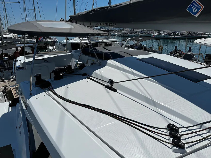 Yacht FOUNTAINE PAJOT - Astrea 42 "Jami"