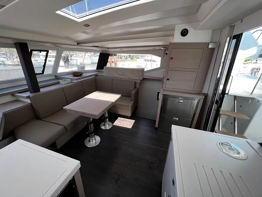 Yacht FOUNTAINE PAJOT - Astrea 42 "Jami"