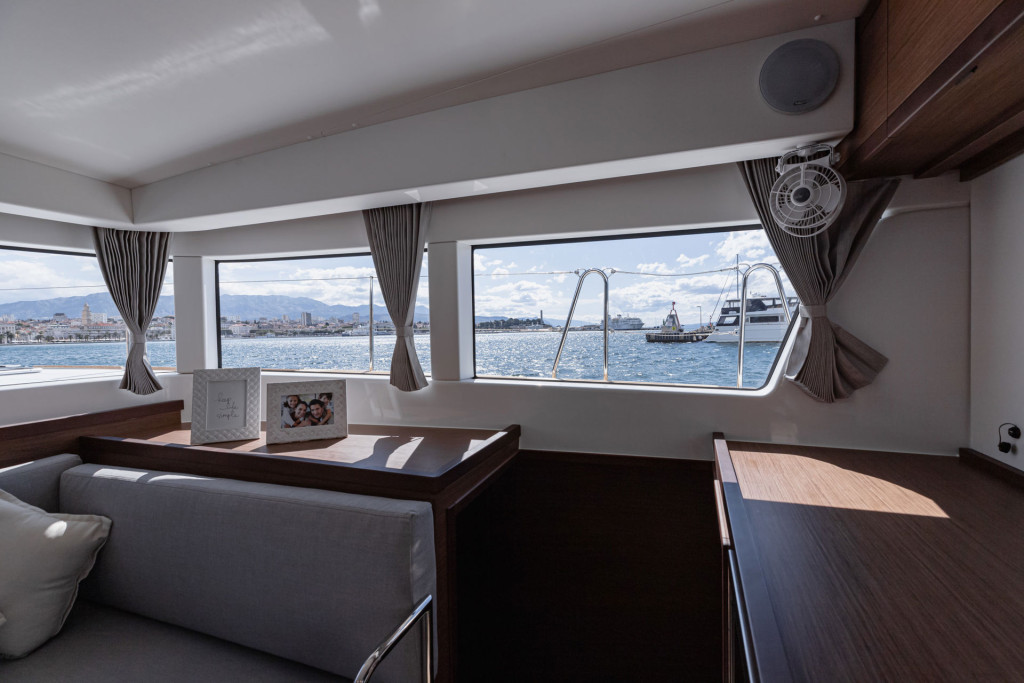 Yacht LAGOON - 40 "Sailor Moon"