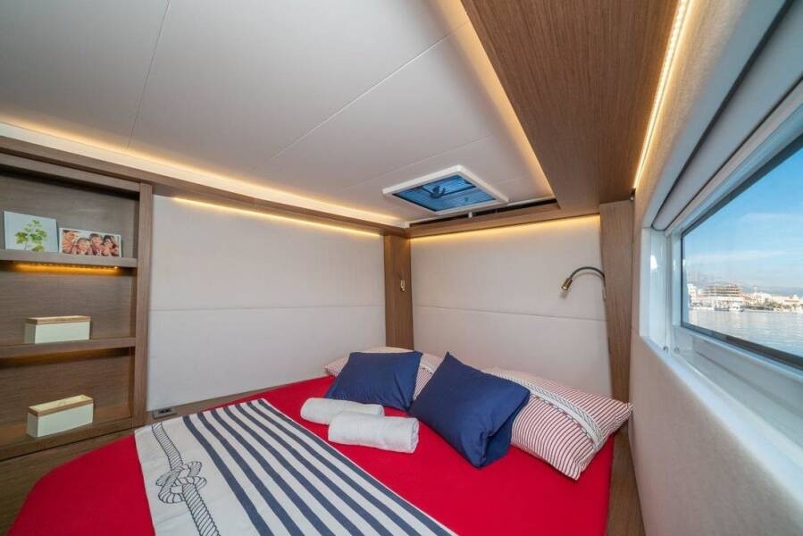 Yacht LAGOON - 50 "Captain Morgan"