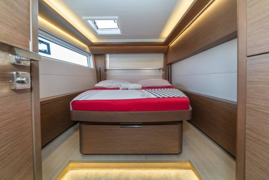 Yacht LAGOON - 50 "Captain Morgan"