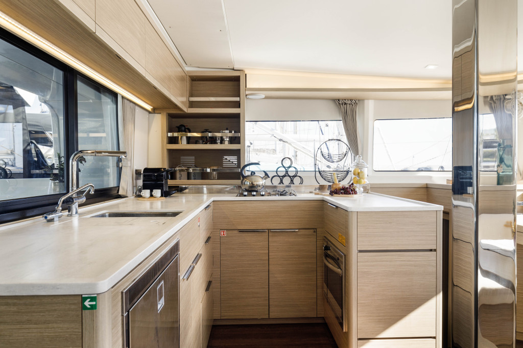 Yacht LAGOON - 46 "Si Mi Amor"