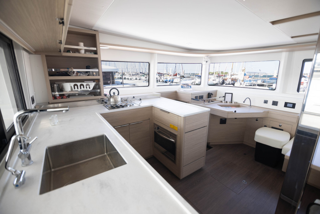 Yacht LAGOON - 46 "Bula"