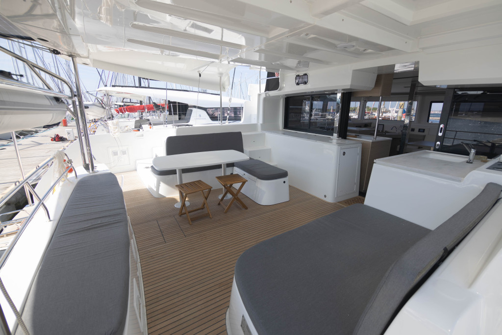 Yacht LAGOON - 46 "Bula"