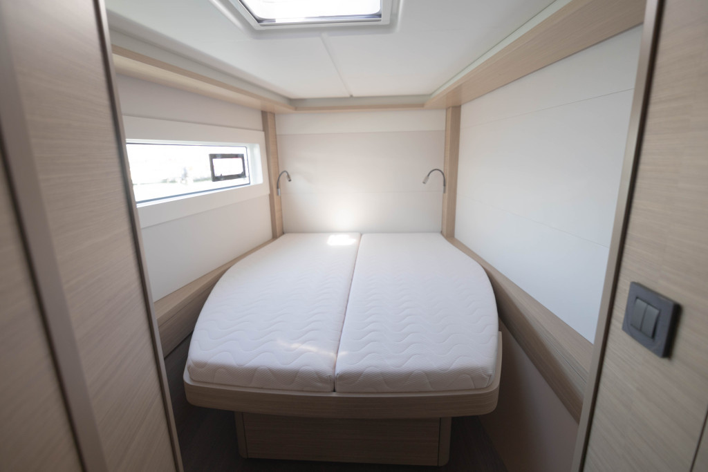 Yacht LAGOON - 46 "Bula"