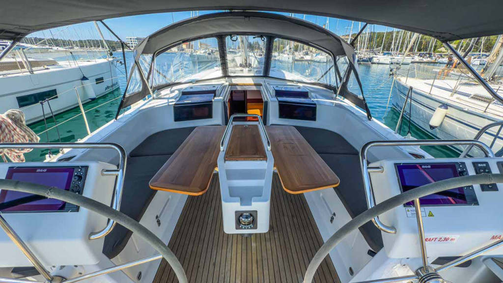 Yacht HANSE - 455 "Sea Legend"