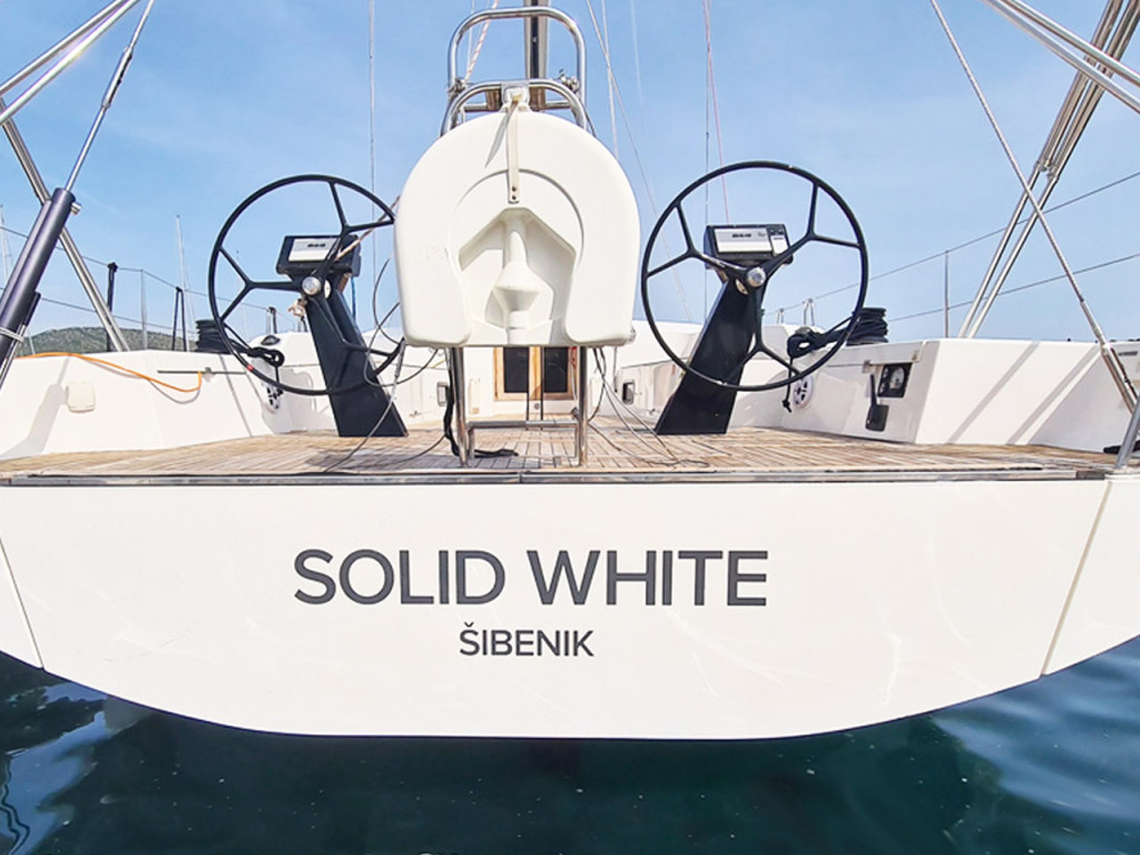 Yacht MORE - 55 "Solid White"