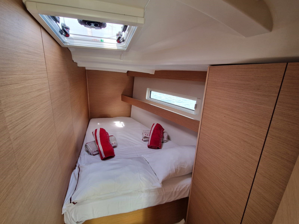 Yacht JEANNEAU - Sun Odyssey 440 "Koala II"